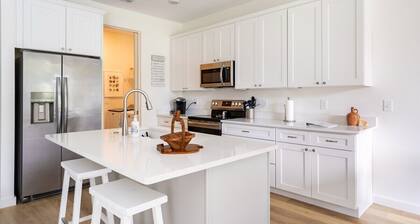 Dora's Heart: New 3BR | King Bed | Brand New