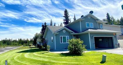 Experience the Northern Lights Right from Your Front Door