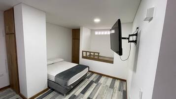 Deluxe Quadruple Room, Private Bathroom | Free WiFi