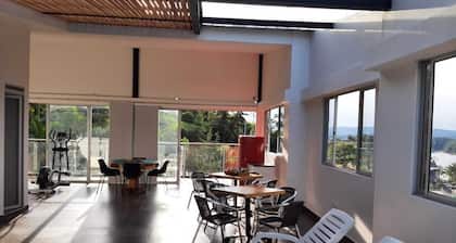 Hotel Loma Encantada