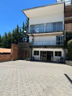 Façade de lâhĂ©bergement