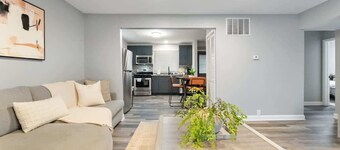 Modern 4BR Retreat Near MDW | LCP Collection