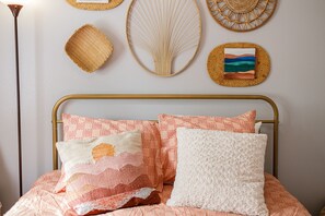 3 sovrum, värdeförvaringsskåp på rummet, gratis wi-fi och sängkläder