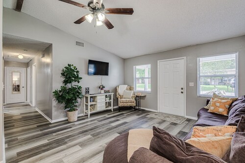 3 Bedroom House in North Lakeland Near I-4