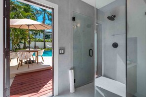 Interior - Surfside Oasis Pool home/5 min to Beach (Delray Beach)