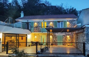 Exterior - Nice home in Grizane-Belgrad (Grizane-Belgrad)