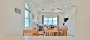 Dining - Ocean/Beachfront - stunning views! Seabreeze Villas  (Bodden Town)