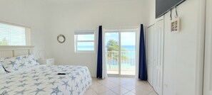 2 bedrooms, in-room safe, iron/ironing board, travel crib - Ocean/Beachfront - stunning views! Seabreeze Villas  (Bodden Town)