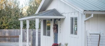 Cozy Cottage at Dragonfly Horse Ranch