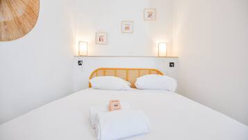 2 chambres, fer et planche Ă  repasser, Wi-Fi, draps fournis