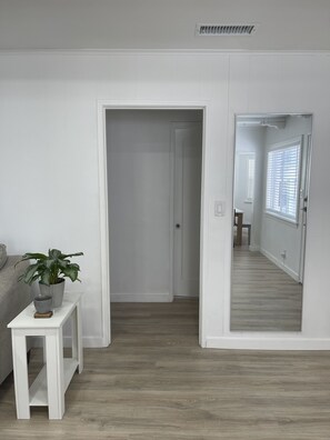 Interior - Central to NoHo, Burbank, Studio City, Pet-Friendly, 2 Parking Spaces King Bed (Los Angeles)