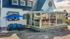Exterior - Amazing home in Plogoff with WiFi (Plogoff)