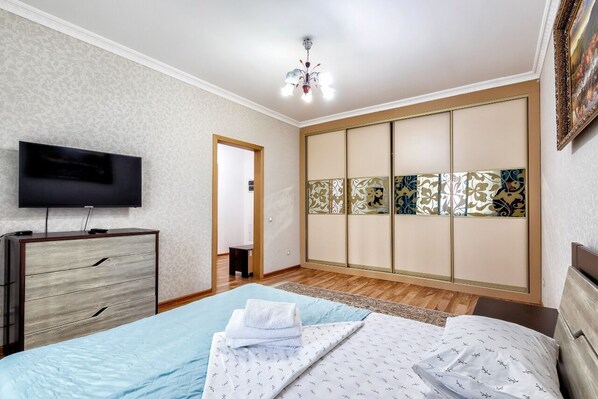 1 bedroom, iron/ironing board, free WiFi, bed sheets - ONLY SUN апартаменты с кухней в центре (Astana)