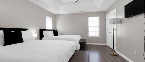 6 室のベッドルーム、WiFi、ベッドシーツ