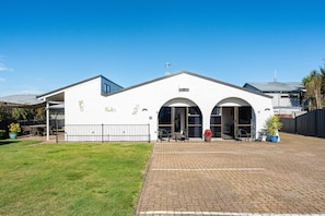 Exterior - Central Inn Taupo (Taupo)