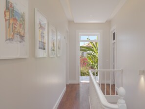 Interior - With secret garden and pool - Villa Quebra Costas (Funchal)