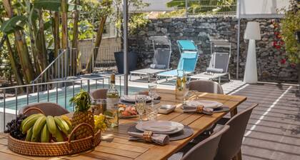With secret garden and pool - Villa Quebra Costas