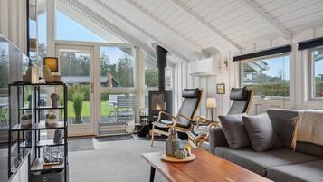 Smart-tv en een open haard
