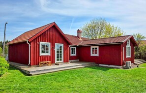 Exterior - Stunning home in Färjestaden with WiFi (Färjestaden)