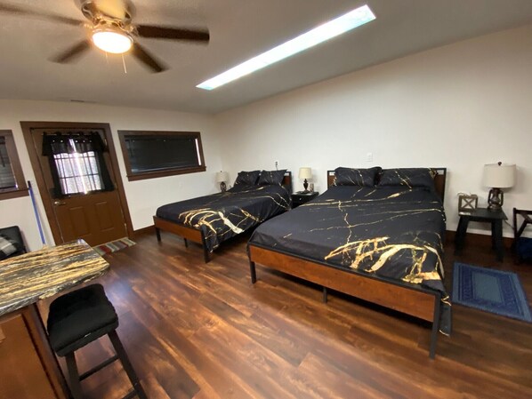 1 bedroom, WiFi, bed sheets