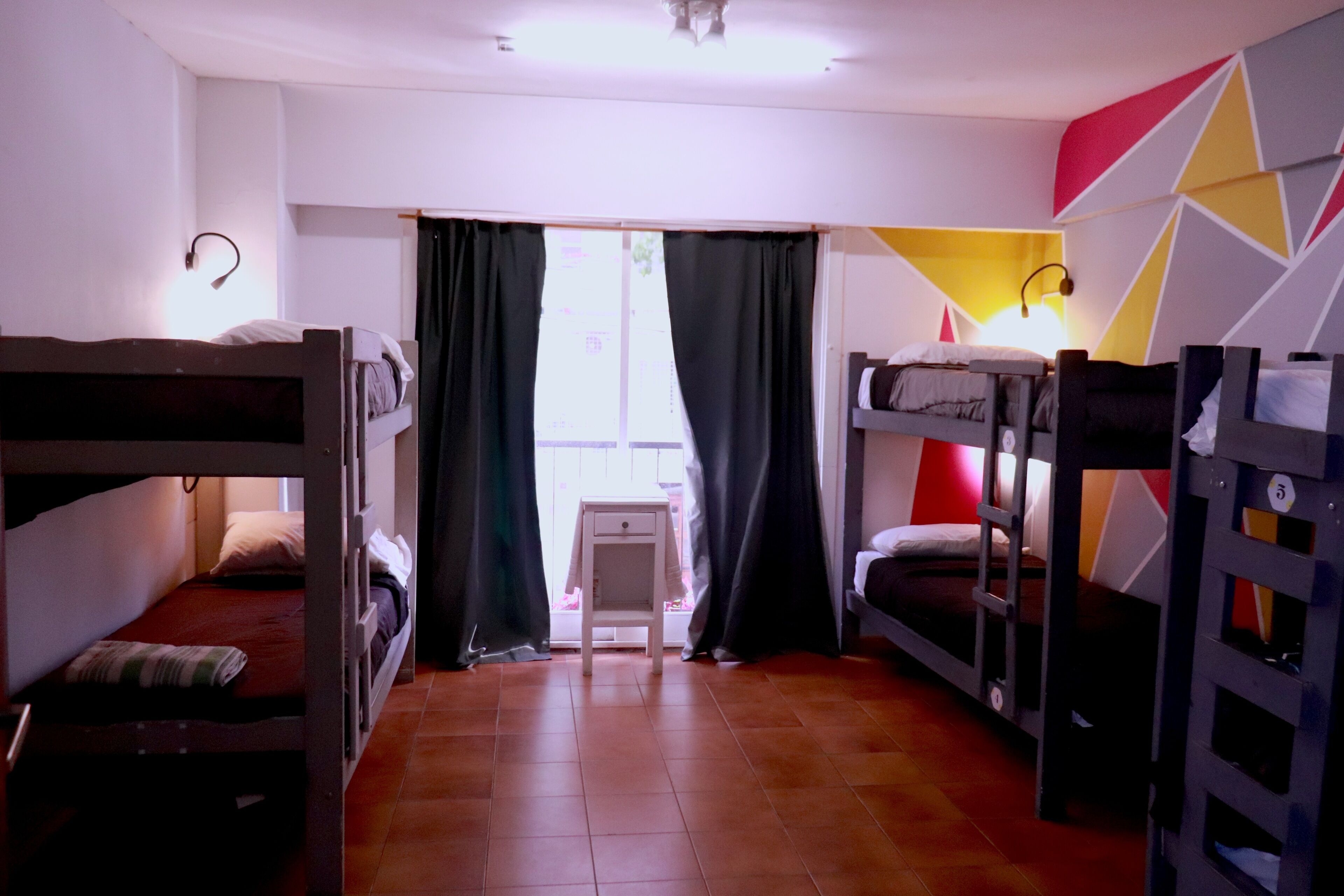 basic quadruple room | free wifi, bed sheets