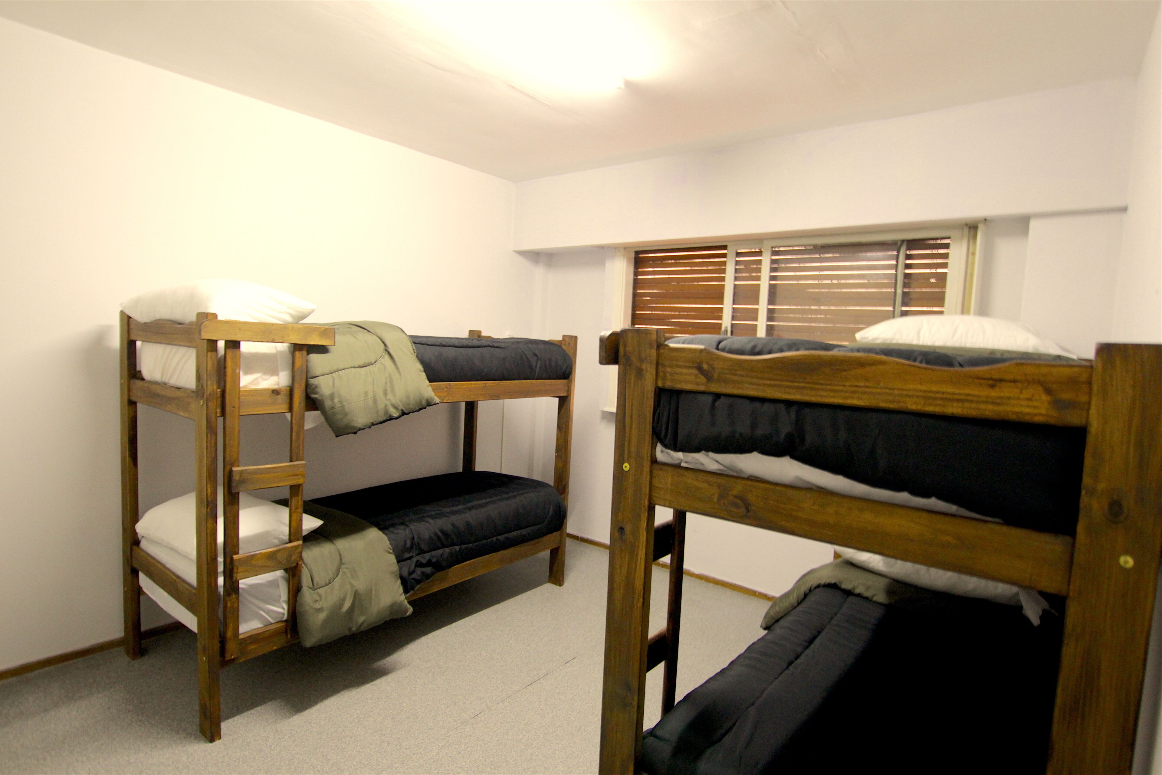 basic quadruple room | free wifi, bed sheets