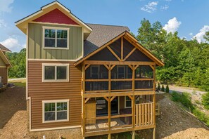 Exterior - Brandon`s Mountain Retreat (Gatlinburg)