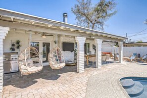 屋外ダイニングエリア