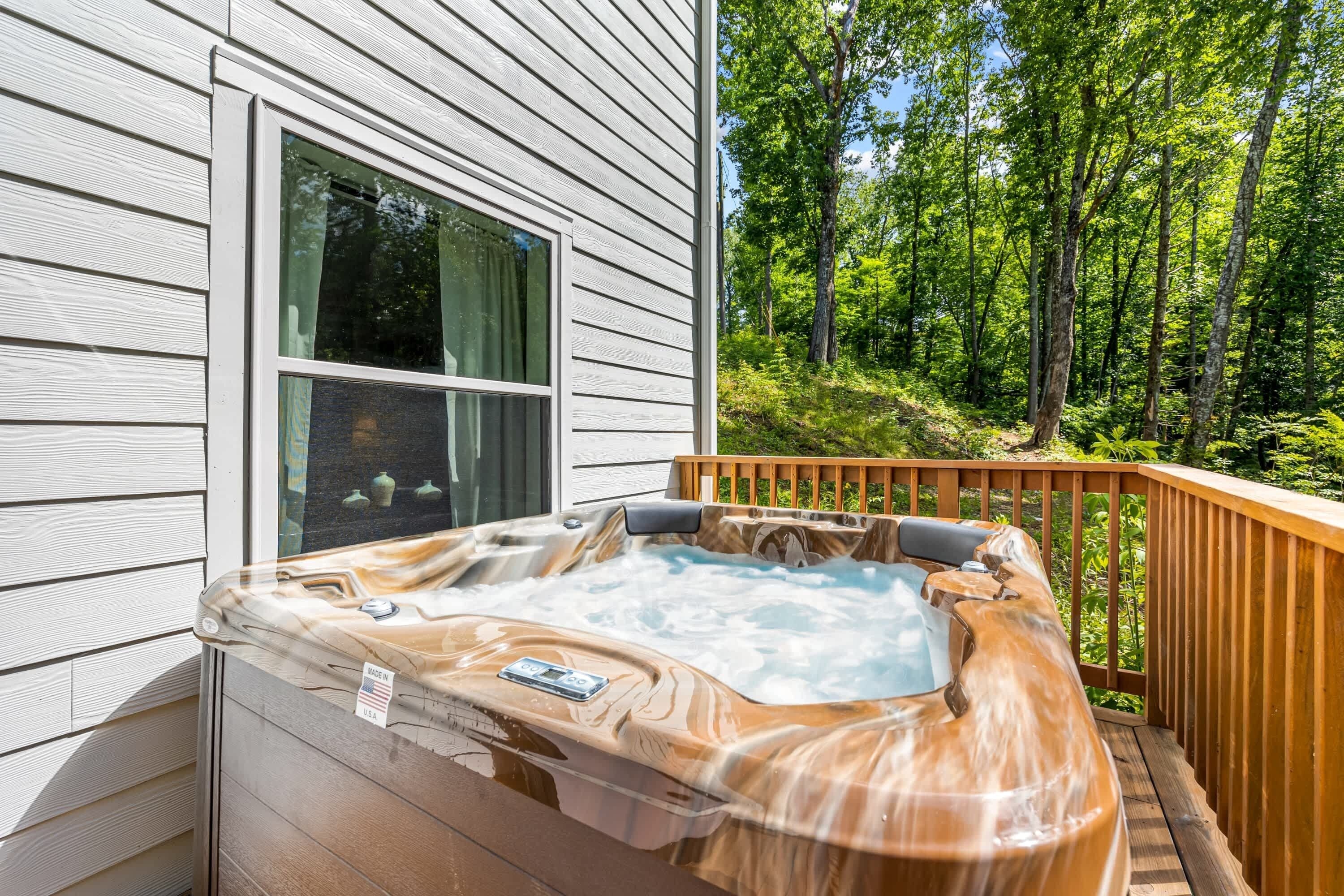 Outdoor spa tub