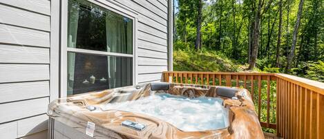 Bain à remous extérieur