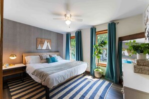 5 عدّة غرف نوم ومكتب ومكواة/لوح كي وسرير سفر