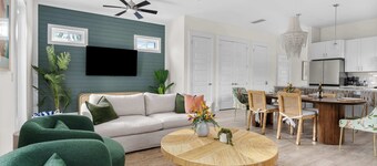 Walk to Beach|Free Heated Pool, Fire Pit, Theater