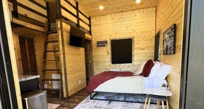 "The Matador" Westcliffe Outpost Cabin