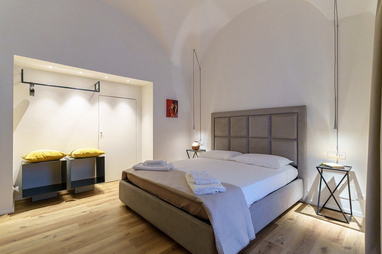 2 Schlafzimmer, Schreibtisch, schallisolierte Zimmer