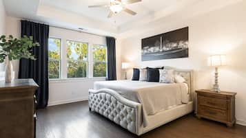 4 bedrooms, desk, iron/ironing board, WiFi