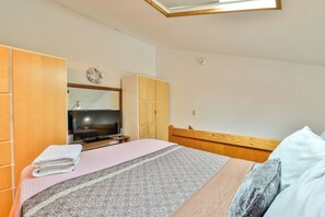 1 Schlafzimmer, Schreibtisch, kostenloses WLAN, Bettwäsche