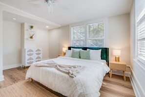 4 soverom, reiseseng for barn og wi-fi