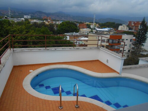 Lindo Apartamento Amoblado en el Ingenio ¡A Minutos del Parque