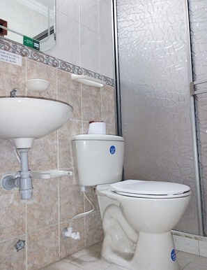 Asciugamani, sapone, carta igienica