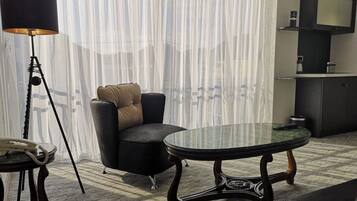 Comfort Room | Free WiFi