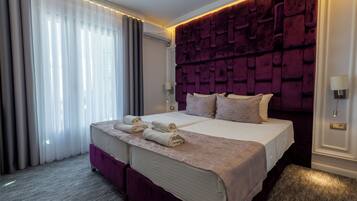 Economy Triple Room | Free WiFi