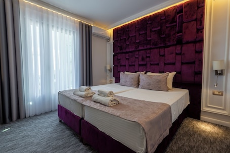 Economy Triple Room. Ideall Garni