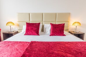 1 bedroom, in-room safe, free WiFi
