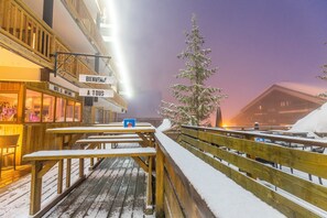 Outdoor dining - Jolie Chambre | Près des Pistes Les 3 Vallées! (Méribel Mottaret)