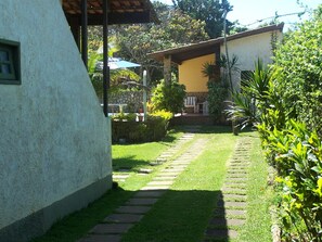 Property grounds - Casa de Seis Suítes, um Quarto e Duas Salas. Paraíso na Beira do mar (Rio das Ostras)