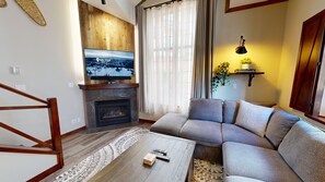 Fernseher, Kamin