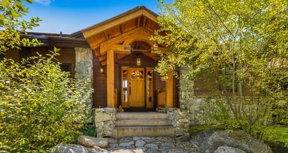Steelhead Chalet 23 - Tamarack Resort - Deck - Garage - WiFi - Hot tub