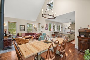 Interior - Off Belay | Luxury Creekside Home, Screened Porch, Fireplace & Gourmet Kitchen (Chincoteague Island)