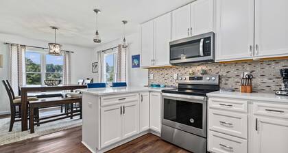 Salty Sea Lyons Landing - Pet friendly!