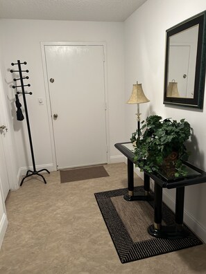 Interior - Cruise the Biloxi Beaches (Biloxi)